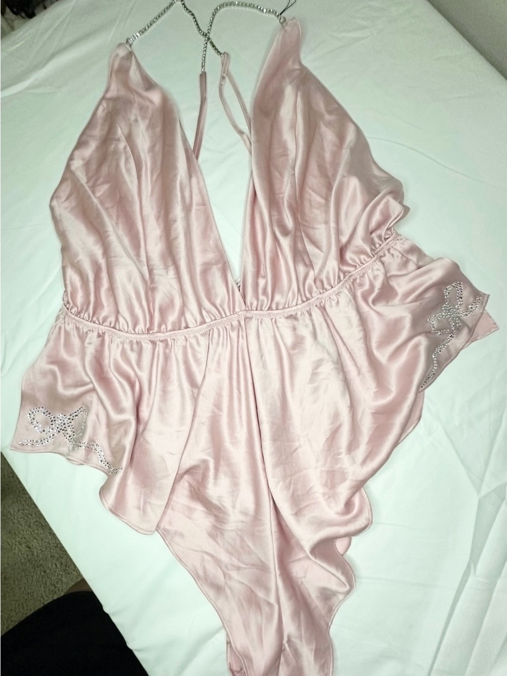 XXL Victoria's Secret Twinkle Bows Satin
Flutter Romper